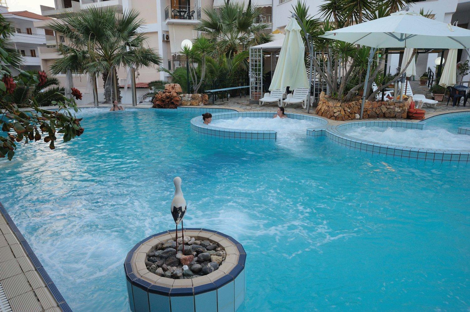 Kentrikon Hotel & Spa Loutra Edipsou  Exterior photo
